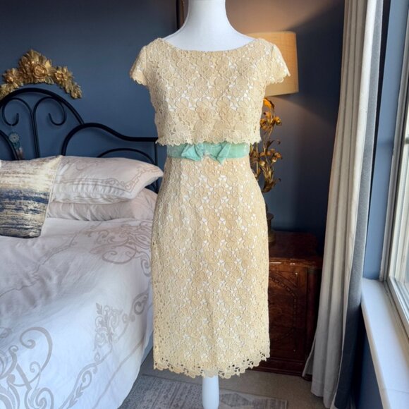 Vintage 1950s Daymor Originals Cream Lace Wiggle Dress w Robins Egg Velvet Bow - Picture 3 of 16